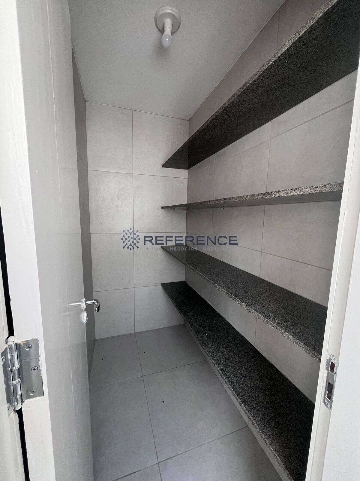 Apartamento para alugar com 3 quartos, 120m² - Foto 13